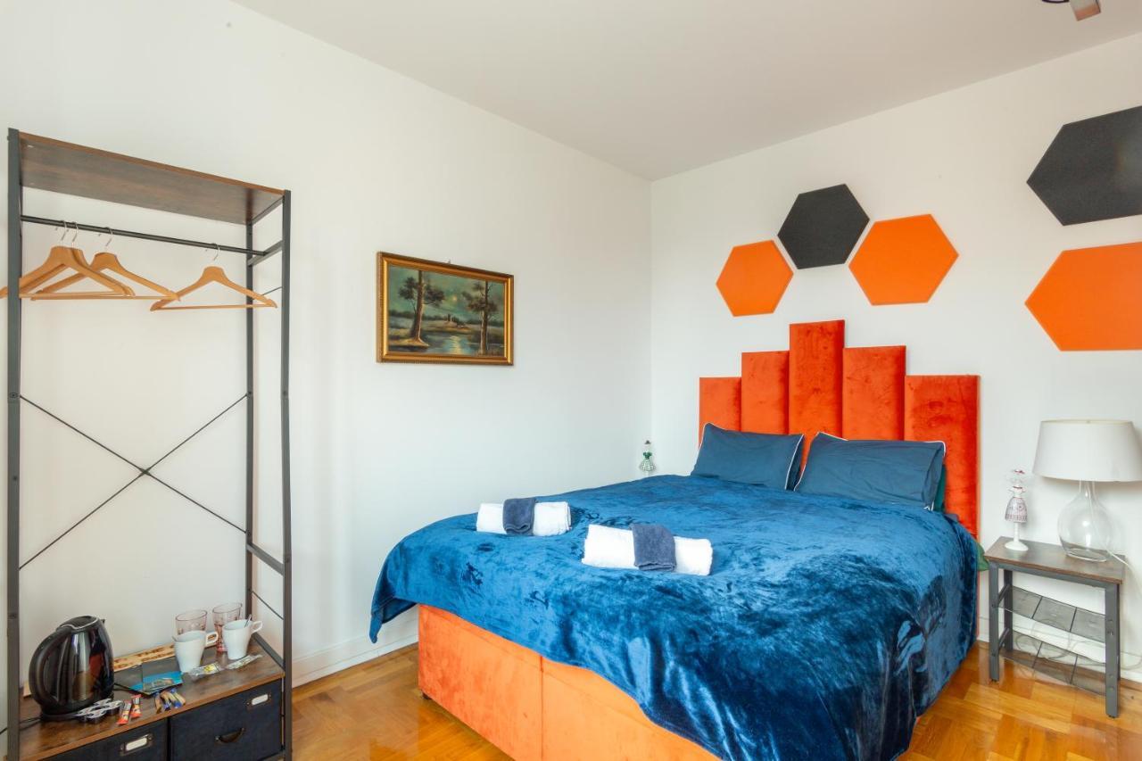 The Castle & - Free Parking - (adults Only) Apartment *