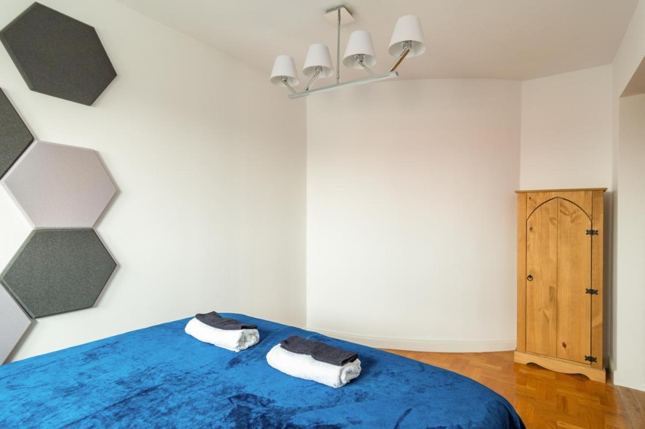 The Castle & - Free Parking - Self Check In (adults Only) Krakow